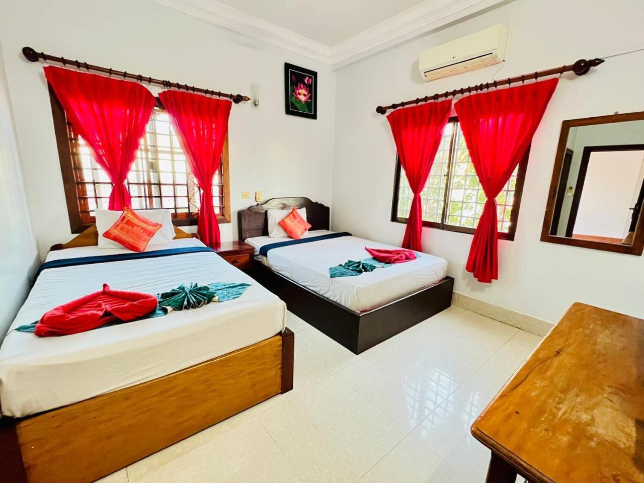 Golden Papaya Guesthouse Siem Reap Bagian luar foto